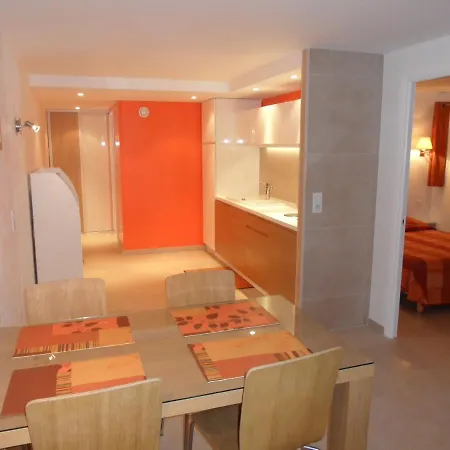 Apart Otel Veles Cannes