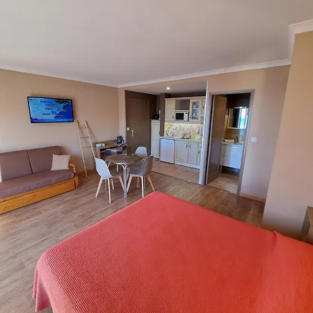 Veles Apart Otel Cannes